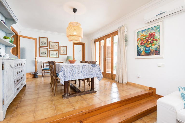 Others 2, Villa Camila para 7 junto a playa de Sant Pere, Baleares