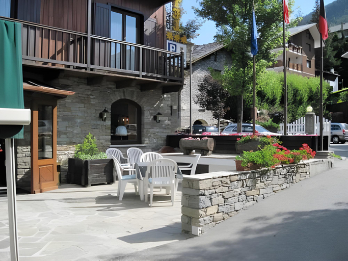 Others 5, Hotel Triolet, Aosta