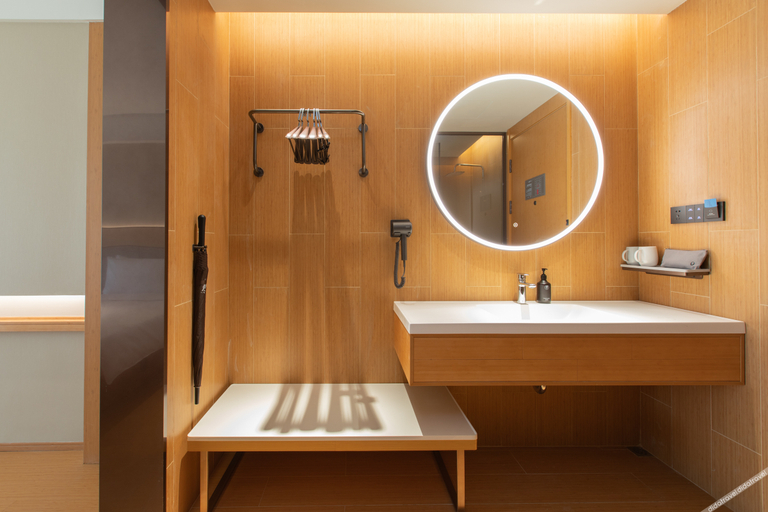 Bathroom 5, JI Hotel (Wuhan Huanghelou Jiazhaoye Plaza), Wuhan