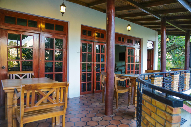 Food & Drinks 4, Kandyan Hideout, K.F.G. & G. Korale