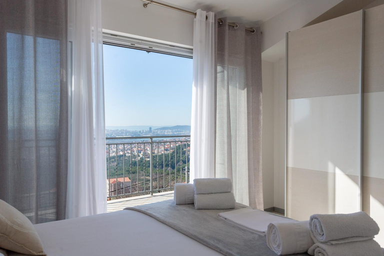 Bedroom, Melki for 12 people with private pool, Klis