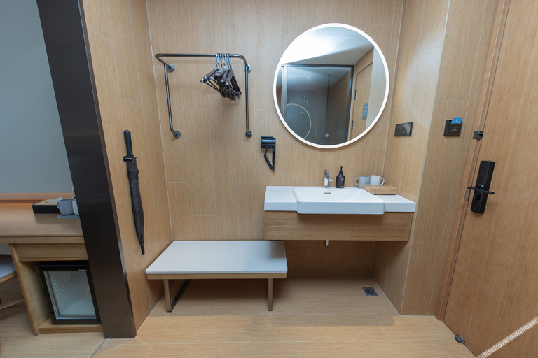 Bathroom 3, JI Hotel Zhangjiagang Dacheng Plaza, Suzhou