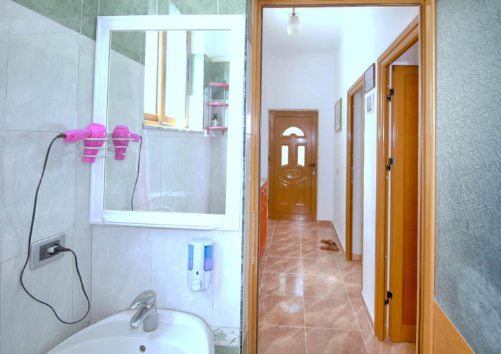 Bathroom 5, My Home Guest House, Durrësit
