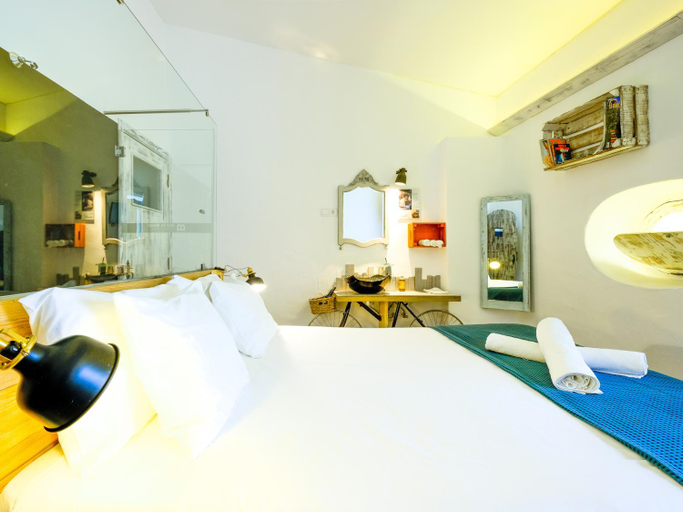 Bedroom 4, Lovin Book Guesthouse, Óbidos
