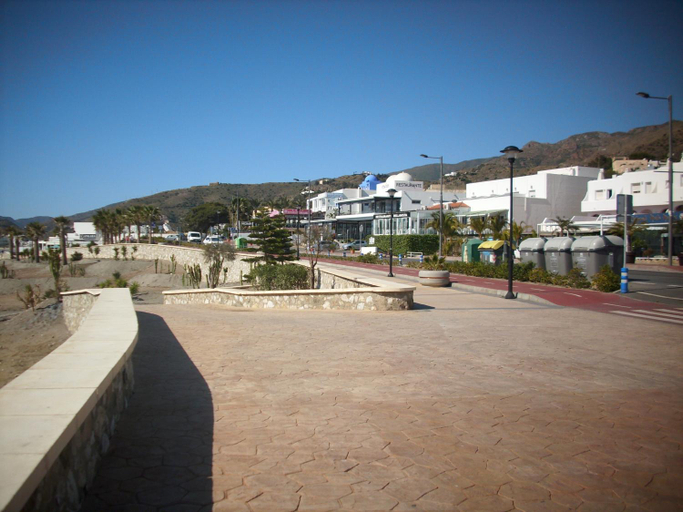 Others 4, La Esperanza Beach- Zona Pubs y Restaurantes, Almería