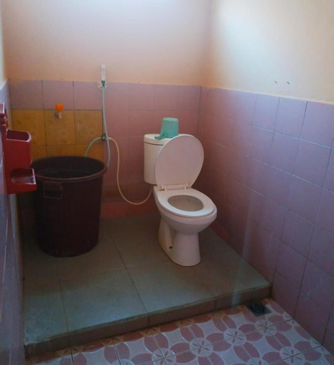 Bathroom 8