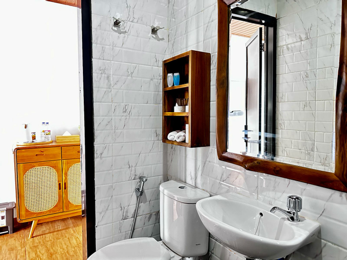 Bathroom 4