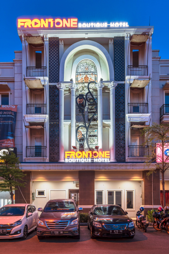 Front One Boutique Karawang, Karawang