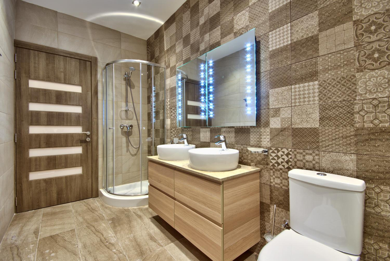 Bathroom 2, Villa Gaia - Sunset Views, Indoor Heated Pool, Sauna and Games Room