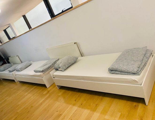 Others 4, A.G ROMANA HOSTEL, Municipiul Bucuresti