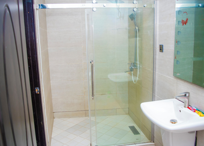Bathroom 3, Ai-Royal Hotel & Suites, Ikorodu