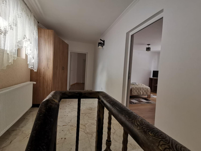 Others 5, Casa Dana Olteanu, Moieciu De Jos