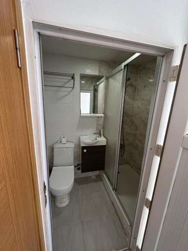 Bathroom 3, Guven House Istanbul, Fatih
