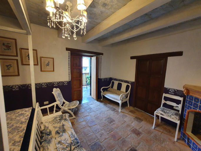 Others 5, Casa Dos Gallos, San Sebastián del Oeste