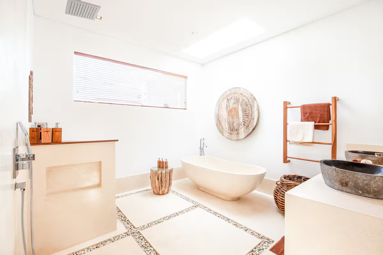 Bathroom 3, Villa Chilli - Seaside Haven: Charming 4BR Villa, 5 Min to beach, Badung