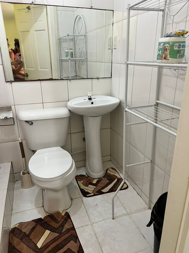 Bathroom 3, Emerald Aparment, City of Georgetown