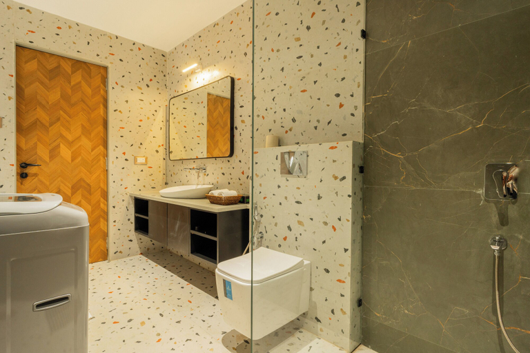 Bathroom 2, ELIVAAS Kamerios Maris 1 BHK Jacuzzi, North Goa