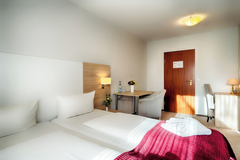 Bedroom 4, Hotel Friesland, Nordfriesland