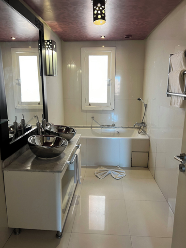 Bathroom 4, Hôtel La Renaissance Marrakech, Marrakech