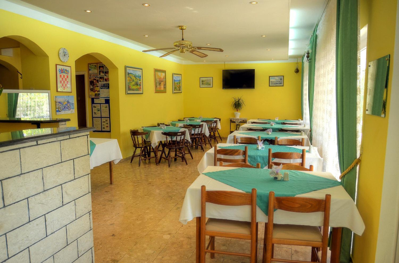 Others 4, Rooms by the sea Duce, Omis - 3063, Dugi Rat
