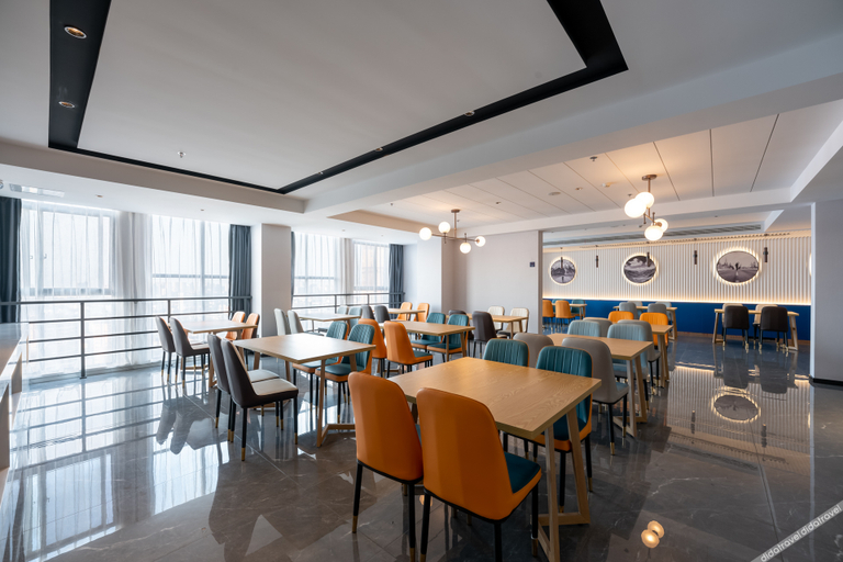 Food & Drinks 4, キリヤードホテル(九江快樂城大潤發)(Kyriad Hotel (Jiujiang Happy City RT-Mart)), Jiujiang