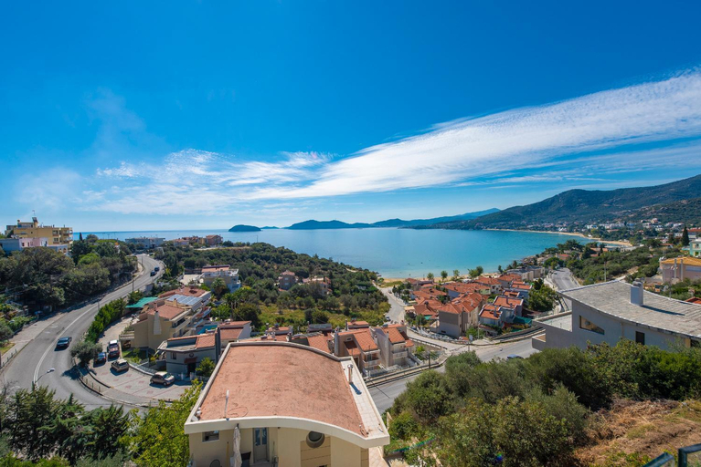 Others 3, Studio Evian, East Macedonia and Thrace