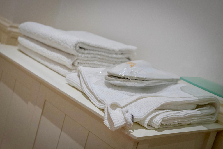 Others 5, Serviced Apartments Macclesfield, Cheshire East