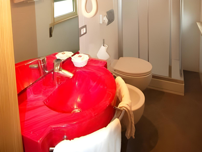 Bathroom 2, Albergo Rossella, Grosseto