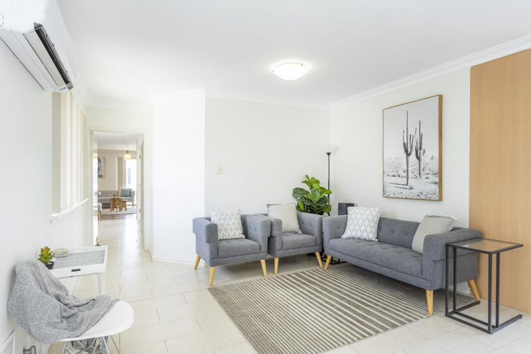 Others 3, Mt Hawthorn Family Home - EXECUTIVE ESCAPES, Vincent
