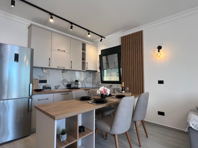 Others 3, Apartment Ema Star
