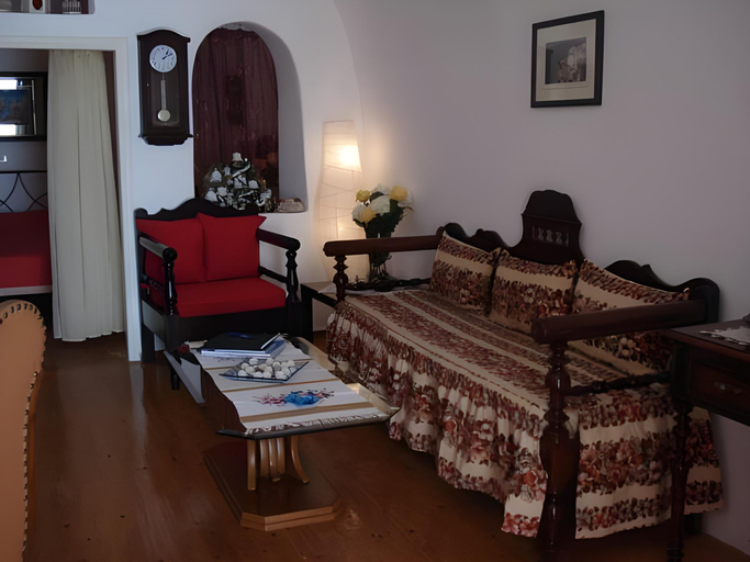 Bedroom 3, Virginia's Cave Villas, South Aegean