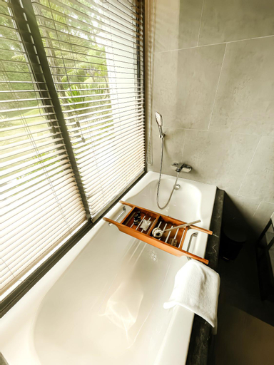 Bathroom 15