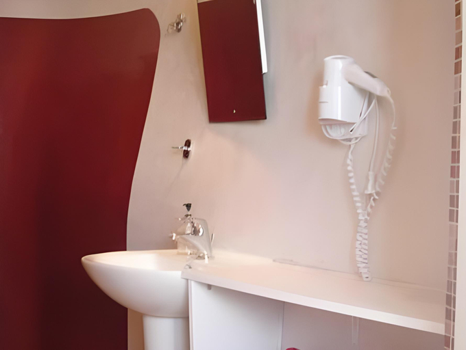 Bathroom 5, Virginia's Cave Villas, South Aegean