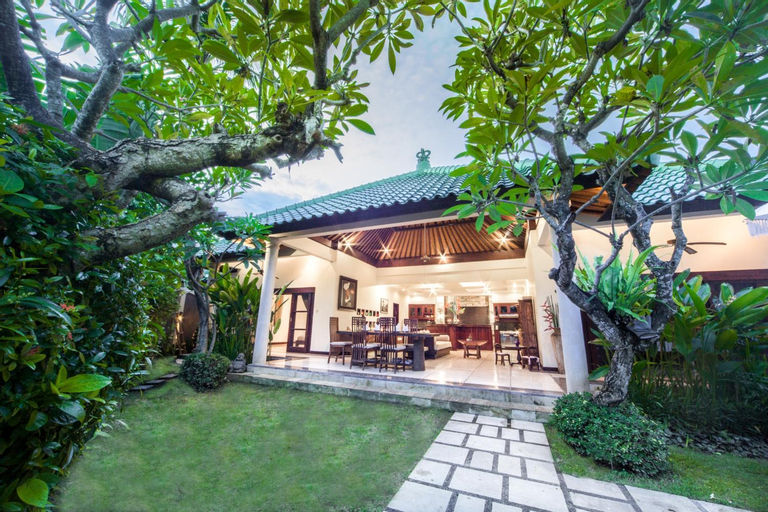 Exterior & Views 1, Villa Frangipani, Denpasar
