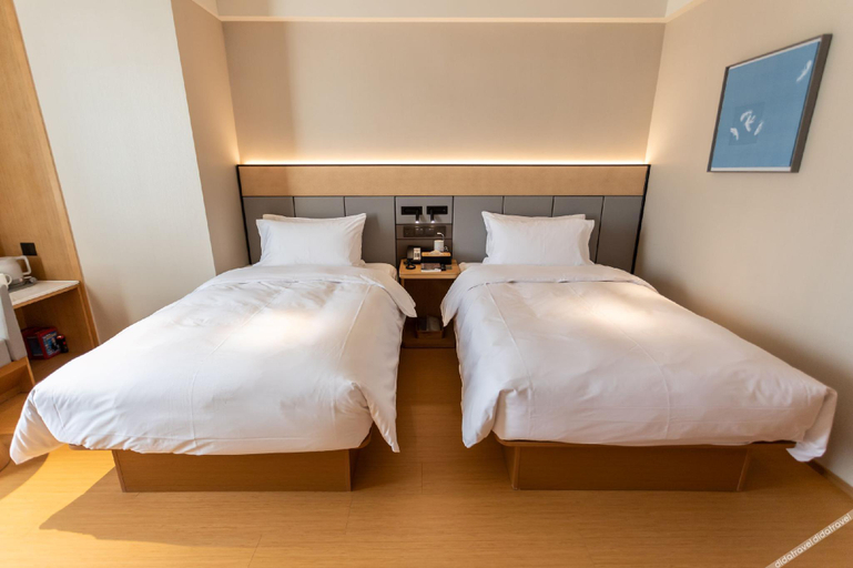 Bedroom 3, Ji Hotel (Changshu Shimao Century Center Hotel), Suzhou