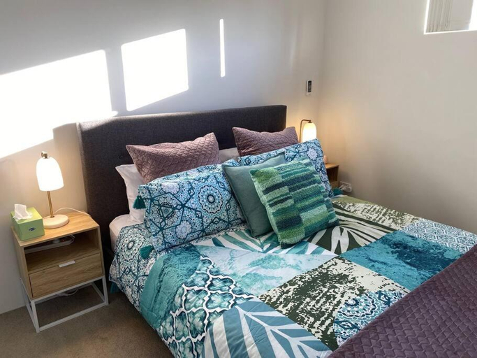 Smart Modern Close City/Airport WIFI/Park/Netflix, Belmont