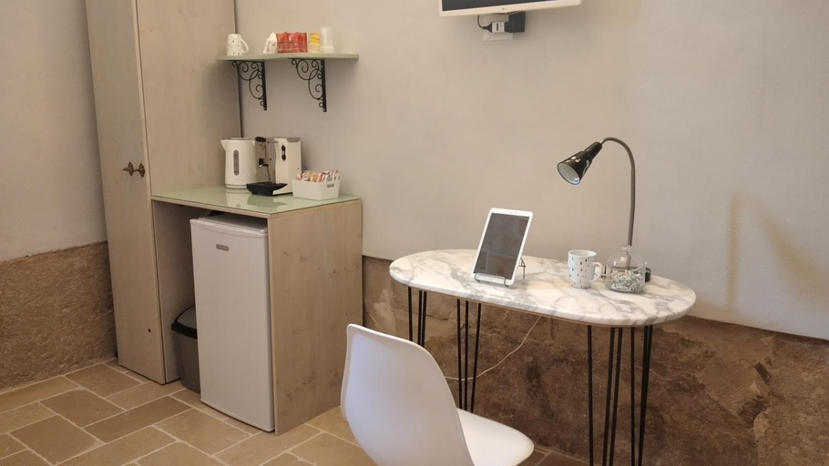 Others 2, LITHOS guest room, Barletta-Andria-Trani