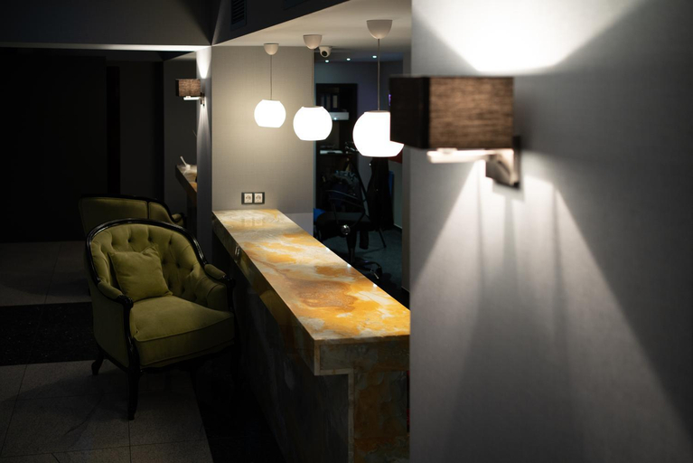 Others 5, Daria Suite, Targu Jiu