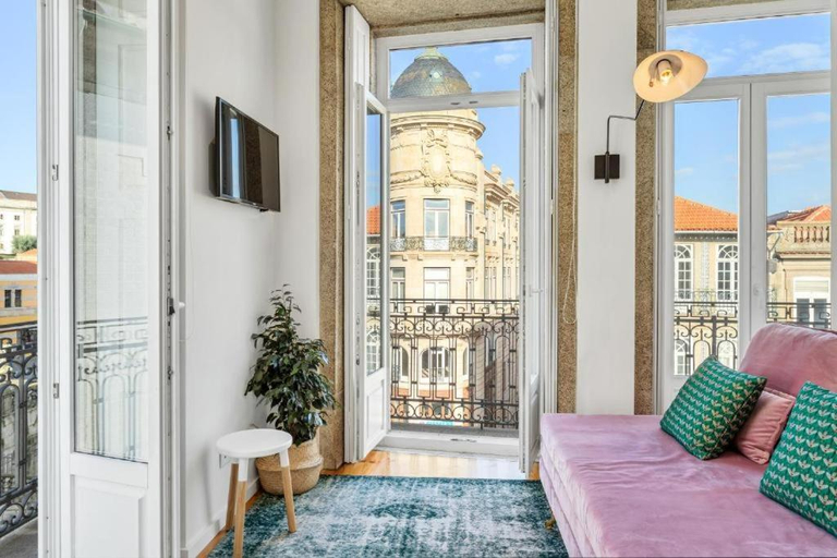 Others 5, Host Wise - Lovely Shinny Flats with Balcony - Clerigos, Porto