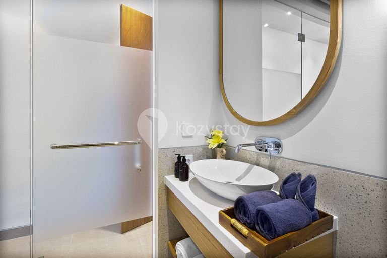 Bathroom 4, Aluna Villa by Kozystay - Canggu, Badung