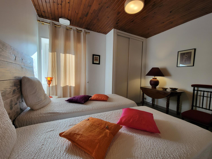 Bedroom 2, Domaine Bassy, Saône-et-Loire