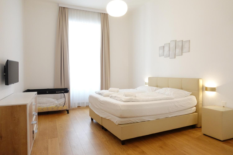 Others 3, Apartments 4 you Red Star 8, Wien