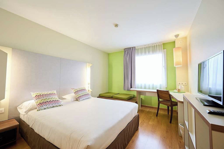 Bedroom 4, Travelodge BCN Cornellá Fira, Barcelona