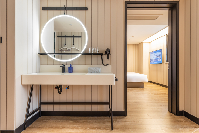 Bathroom 3, Hanting Hotel Luoyang Jiudu Middle Road, Luoyang