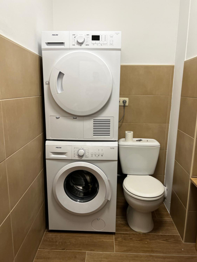 Bedroom 2, tirou 5 centre - gare - aeroport, Hainaut