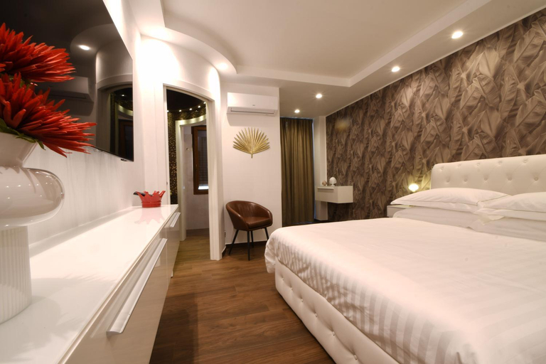 Bedroom 2, Il Filo Di Arianna-Mola-Bed and Breakfast, Bari