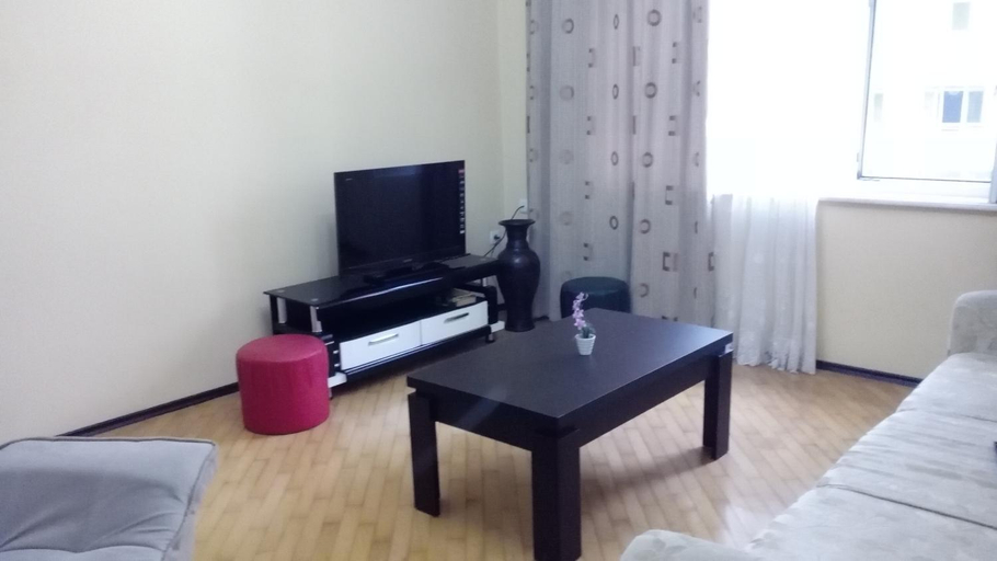 Others 4, Apartaent Roman, Batumi