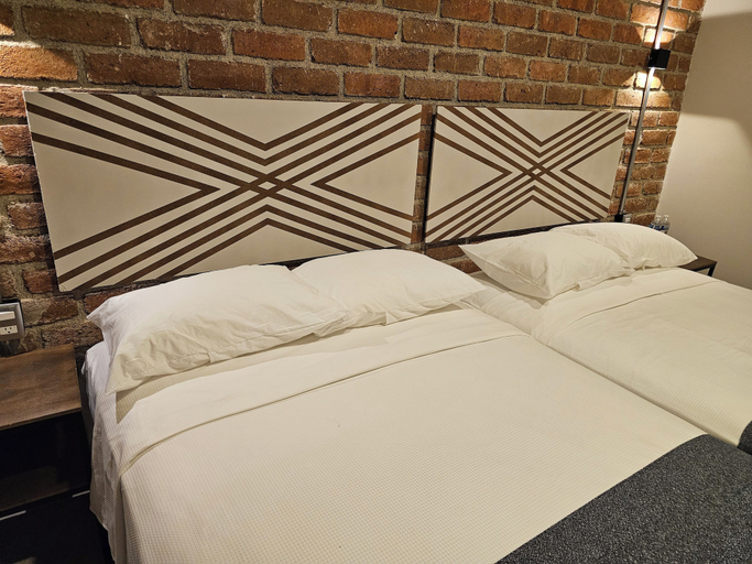 Bedroom 4, HOTEL THE ROOF, León