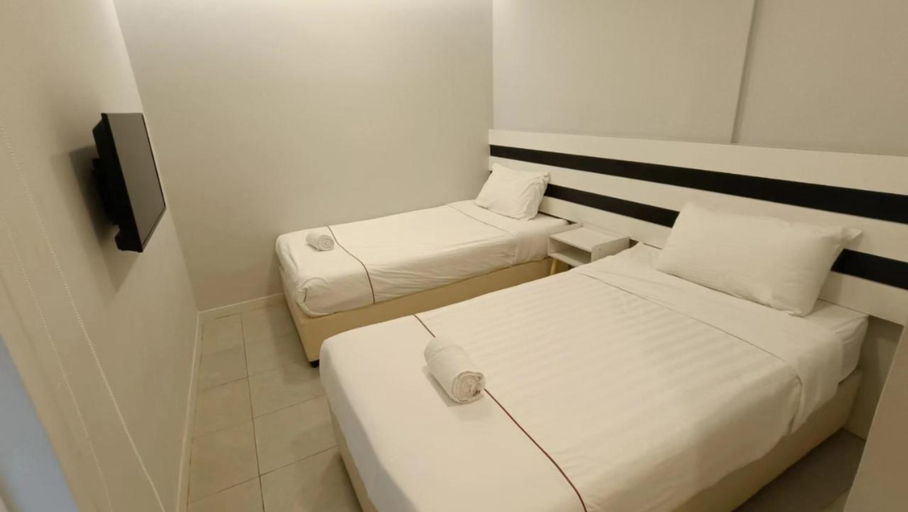 Bedroom 4, Lea Guest House & Cafe, Port Dickson