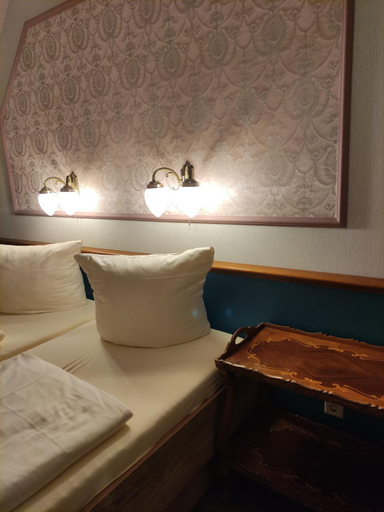 Bedroom 2, Pilgrims Inn Kreischa, Sächsische Schweiz-Osterzgebirge